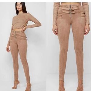 Maniere De Voir tan buckle pants.